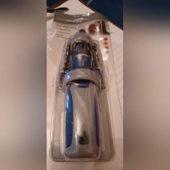 Projectpartner, 16pc. Ratcheting screwdriver. *3 position  Driver. - Picture 3 of 6